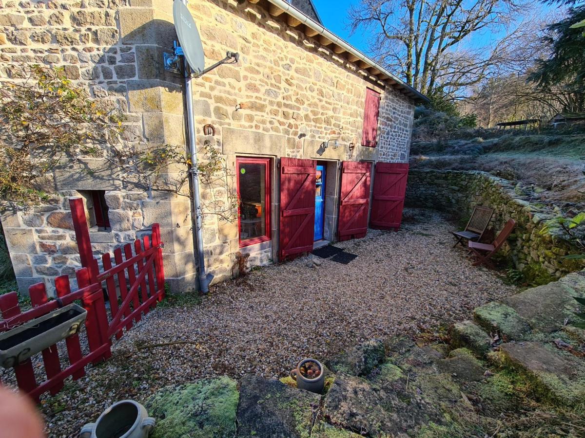 Gite Rustique Au Coeur De La Nature Soubrebost Exterior foto